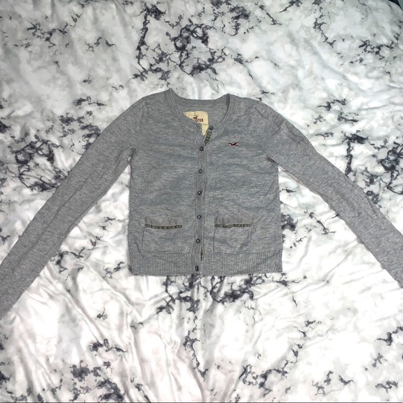 Grey cardigan with ruffles on pockets - Picture 2 of 3
